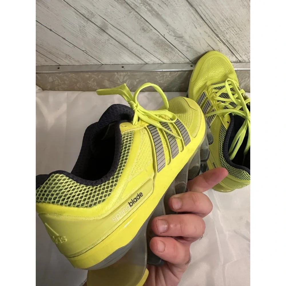 Adidas Springblade Ignite Mens Shoes 10 Neon Yellow Black Shoes LIGHT DAMAGED